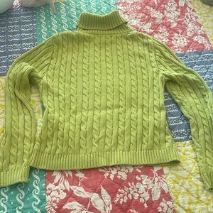 Beautiful green cable sweater. Size medium NEW